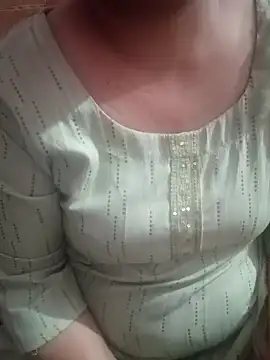 Gujju bhabhi69 online show from April 27, 12:41 am