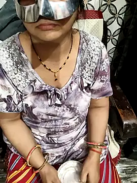 Gujju bhabhi69 online show from April 11, 11:52 pm