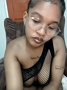 Hotsexyberry222 online show from April 23, 6:20 pm