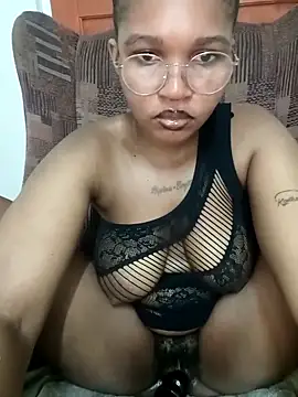 Hotsexyberry222 online show from April 10, 7:32 pm