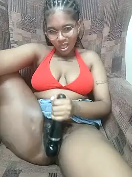 Hotsexyberry222 online show from April 13, 2:26 am