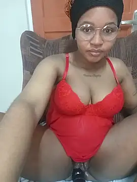 Snapshot of Hotsexyberry222 chatting on July 17, 5:32 pm Hotsexyberry222 online show from July 17, 5:32 pm