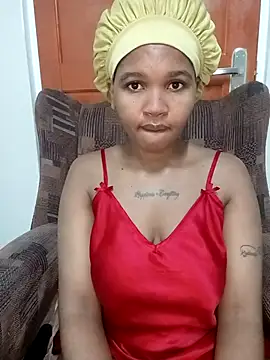 Hotsexyberry222 online show from April 8, 6:31 pm
