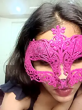 Hottymahi7 online show from March 21, 9:30 pm