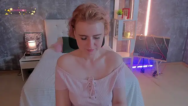 Snapshot of Shiny_Liss chatting on July 5, 4:19 am Shiny Liss online show from July 5, 4:19 am