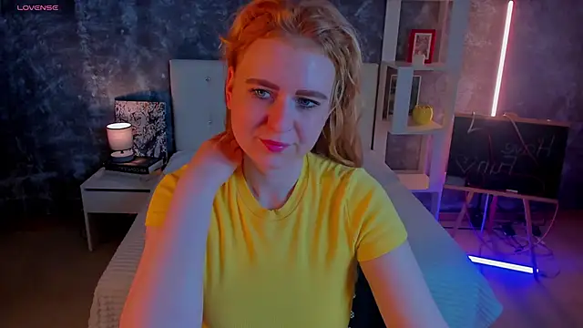 Snapshot of Shiny_Liss chatting on May 31, 1:44 am Shiny Liss online show from May 31, 1:44 am