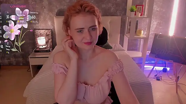 Snapshot of Shiny_Liss chatting on July 9, 2:01 am Shiny Liss online show from July 9, 2:01 am