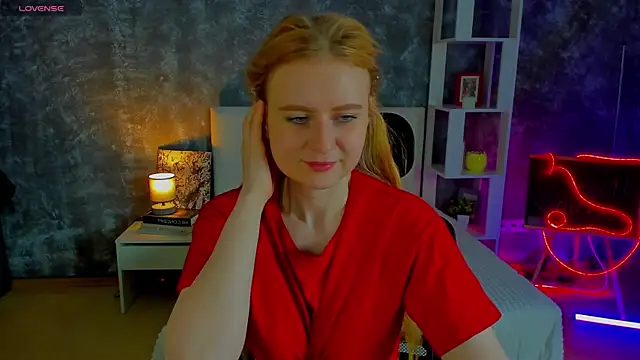 Shiny Liss online show from April 23, 1:34 am