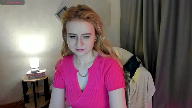 Shiny Liss online show from March 27, 1:36 am