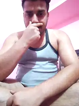 Decentlover67 online show from May 24, 4:51 pm