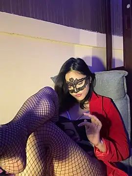 Kiee 19 online show from May 3, 7:17 pm