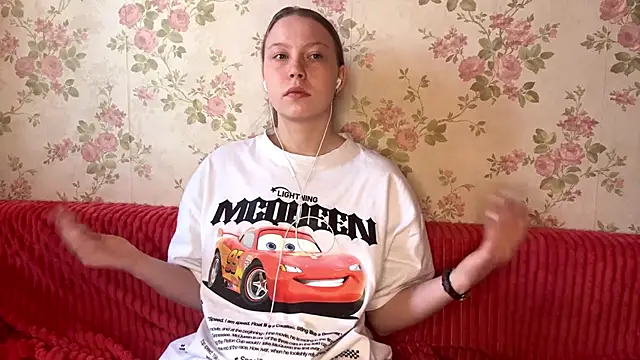 EleneShedden online show from March 21, 9:25 am