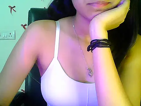 Hot Deepansi02 online show from May 26, 4:05 pm
