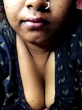 hotmiki online show from May 2, 1:44 am