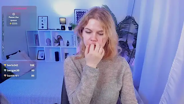 ElizabethVane online show from May 14, 5:54 pm
