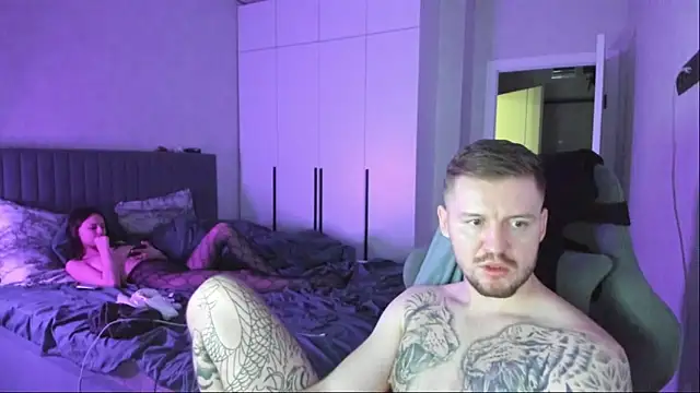 pinkbodnar online show from March 18, 9:26 pm