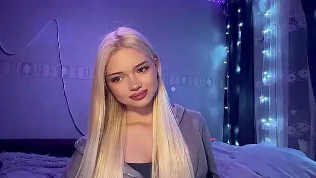 StacyChocopay online show from April 3, 9:32 pm