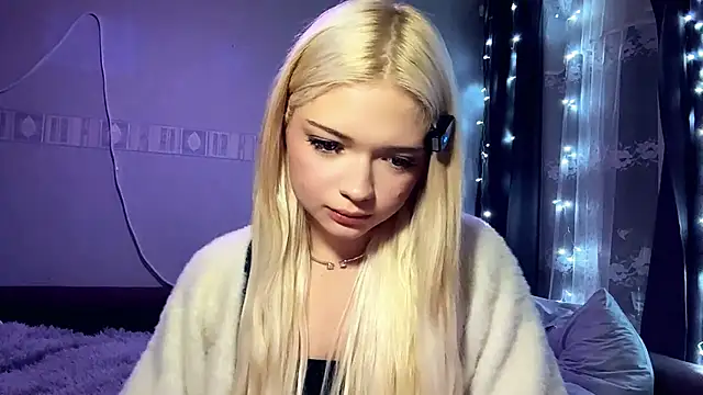StacyChocopay online show from April 5, 11:55 pm