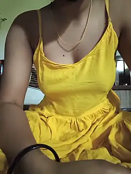 Snapshot of Shalini_08 chatting on May 21, 3:37 am Shalini 08 online show from May 21, 3:37 am