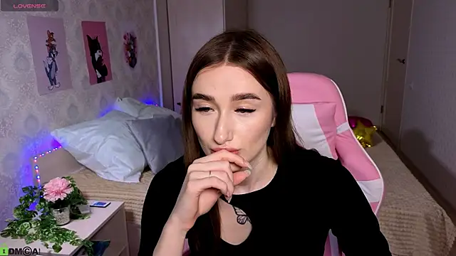 Lady Sunrise12 online show from April 7, 1:18 am