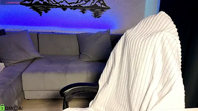 Snapshot of Lady_Sunrise12 chatting on May 28, 1:02 am Lady Sunrise12 online show from May 28, 1:02 am