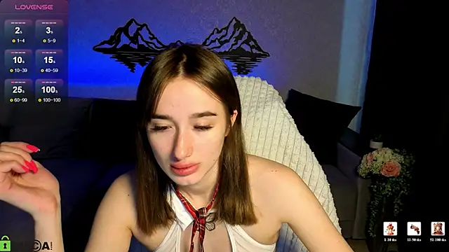 Snapshot of Lady_Sunrise12 chatting on June 23, 1:03 am Lady Sunrise12 online show from June 23, 1:03 am