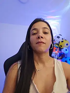 Snapshot of miaeyex chatting on June 15, 2:28 pm miaeyex online show from June 15, 2:28 pm