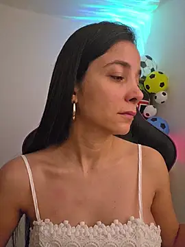 Snapshot of miaeyex chatting on June 25, 12:10 pm miaeyex online show from June 25, 12:10 pm