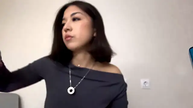 ValentCore online show from March 14, 6:58 pm