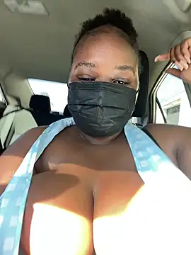 NaughtyGirl0000 online show from June 7, 8:30 am