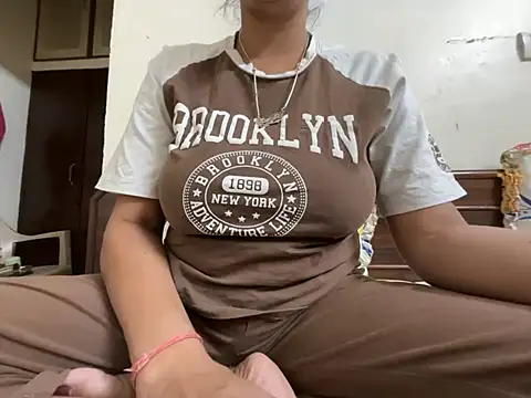 Noor Sexy02 online show from April 19, 4:08 pm
