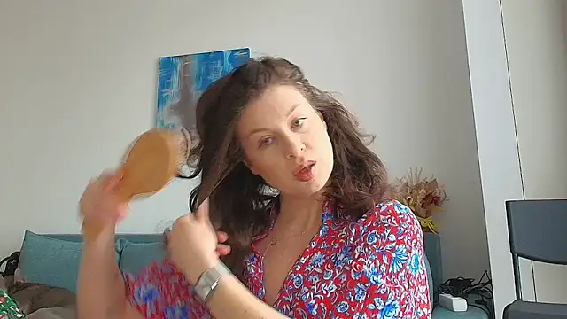 IreneBlue  online show from March 25, 7:08 am