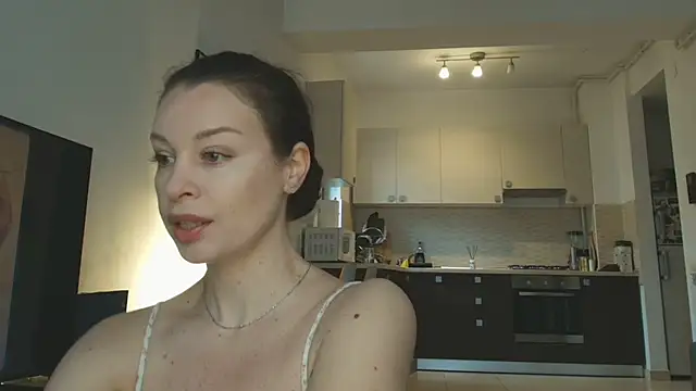 IreneBlue  online show from April 2, 6:53 am