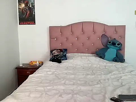 sakuraluna  online show from March 17, 6:44 pm