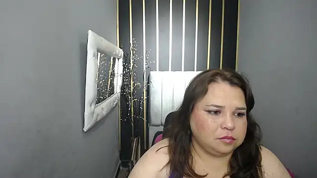 koral busty online show from May 5, 3:42 am