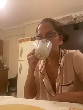 Yes 2102 online show from March 16, 1:24 am