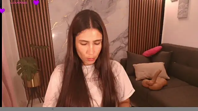 LucyBecker online show from April 1, 12:24 am