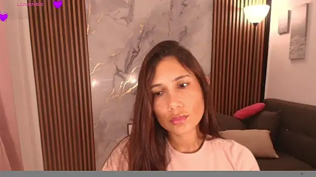 LucyBecker online show from April 9, 10:38 pm