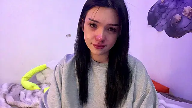 BeckyAurielle online show from April 19, 4:52 pm
