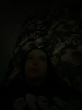 MiaBrrr999 online show from April 5, 12:39 am