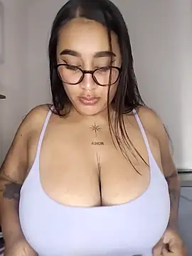 Mia skyy18 online show from May 5, 11:57 am