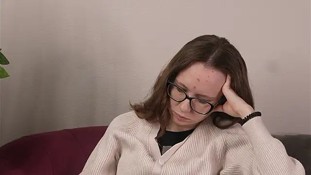 Snapshot of MedaNormand chatting on March 15, 10:33 am MedaNormand online show from March 15, 10:33 am