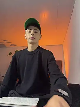 SebastianReed  online show from May 29, 4:51 am