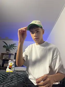 SebastianReed  online show from June 30, 3:06 am