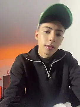 SebastianReed  online show from May 26, 3:37 am
