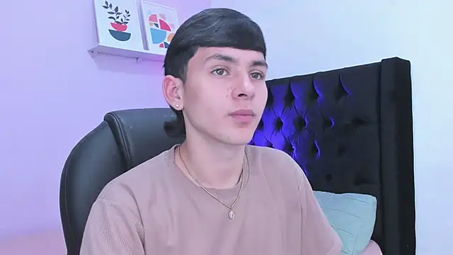 Andrew restrepoo online show from June 16, 3:56 pm