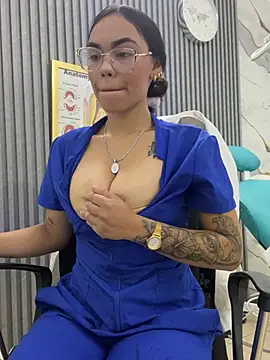 daniela-sexy online show from May 9, 1:36 pm