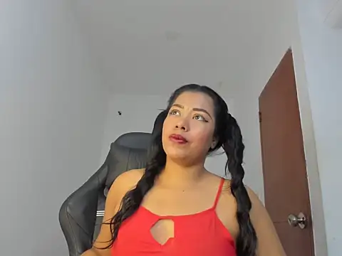 alannaht online show from April 4, 3:07 pm