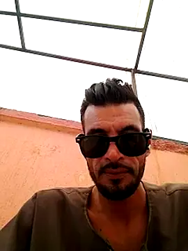 Snapshot of Thisizhakim chatting on July 16, 1:41 pm Thisizhakim online show from July 16, 1:41 pm