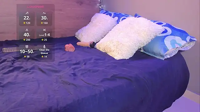 Enzoo98  online show from March 26, 7:45 pm